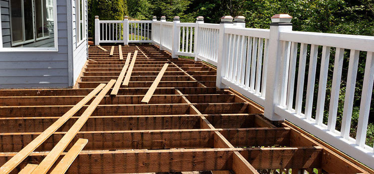 Deck Repair Free Estimate in Winnetka, CA