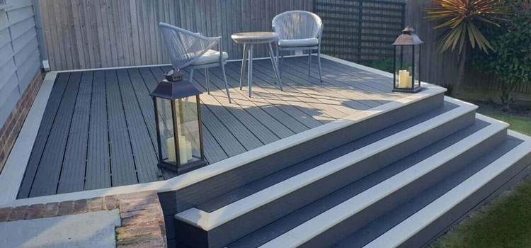 TREX Decking in Winnetka, CA